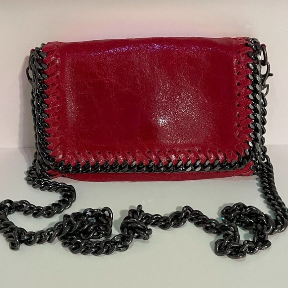 Red Crossbody Bag with Chain Detail vintage - Picture 1 of 7